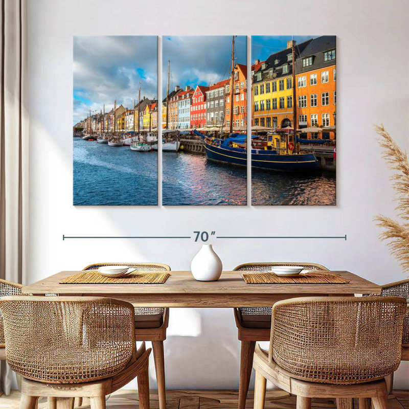 Hannes Nyhavn Port Copenhagen, H 42 po x l 65 po