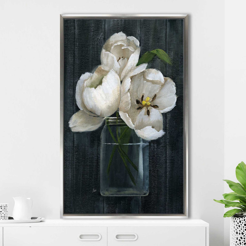 Chalkboard Beauty II par - Peinture, Cadre flottant argent, H 63,5 po x l 39,5 po x P 2 po