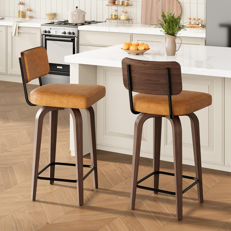 Ensemble de 2 tabourets de bar pivotants caramel, hauteur de comptoir 26 po, similicuir, pieds en noyer, design Mid-Century