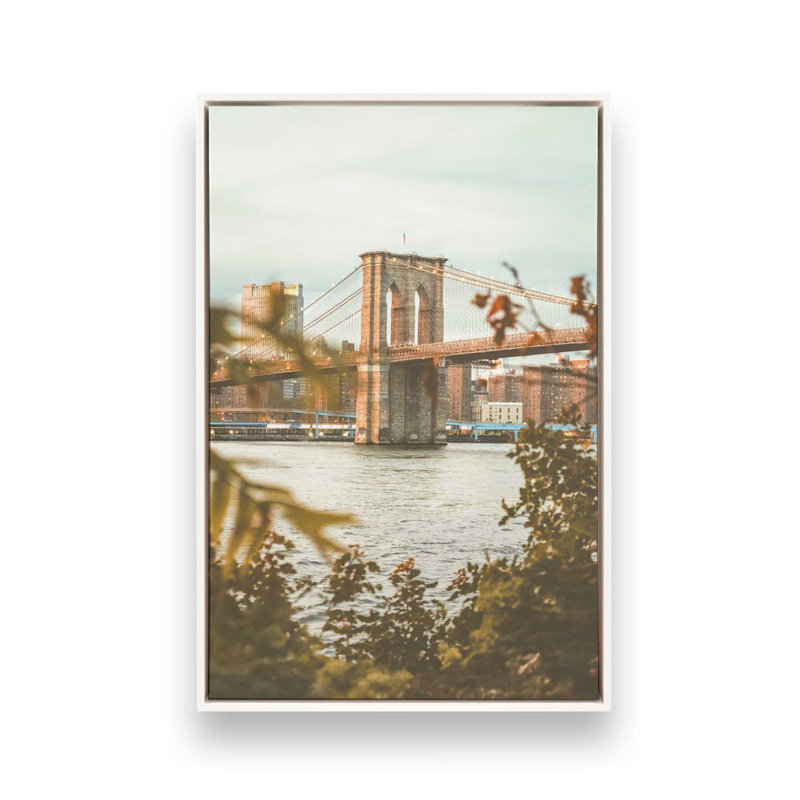 Impression sur toile Brooklyn Glow, Cadre flottant blanc opaque, 12 po x 18 po
