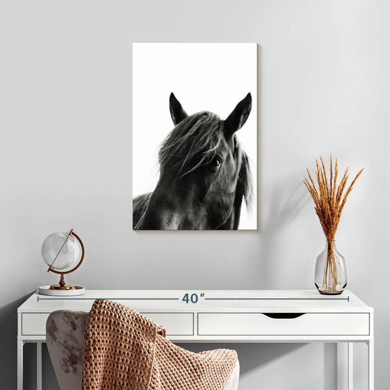 Cheval noir sauvage Brampt, H 24 po x l 16 po