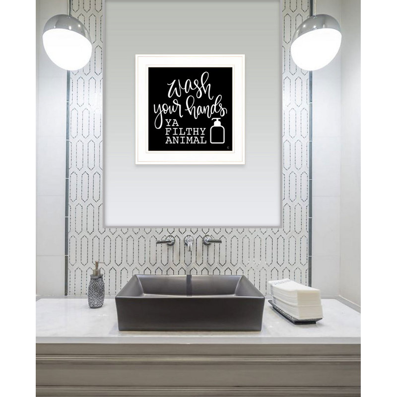 «Wash Your Hands» par Fearful Made Creations, reproduction encadrée prête à être accrochée, Blanc