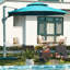 Parasol en porte-à-faux tout aluminium de 132 po Beeta-772996587