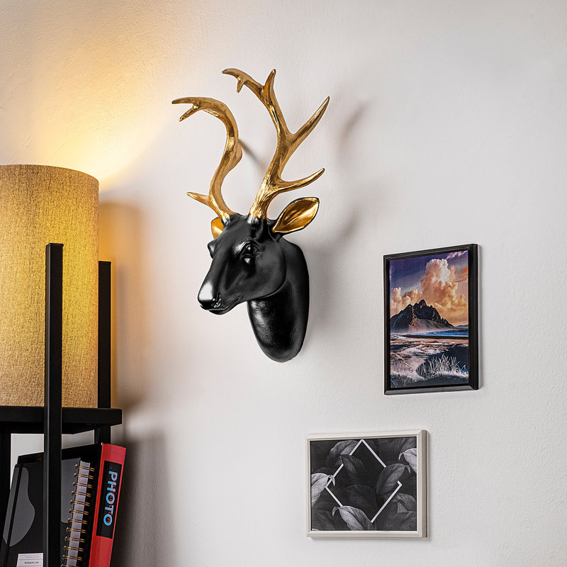 Elegant Decorative Wall Accessory, Gold & Black, 10.2 x 15.0 x 6.7 inches | 100% Polyester Material | Perfect for Home Decor, Modern Aesthetic & Stylish Accents, Adds a Touch of Luxury to Any Room
