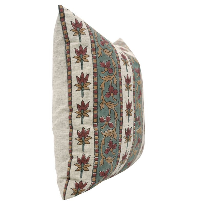 Housse de coussin à motif floral fabriqué à la main Fabividine, Laxmi Bordar, H 14 po x l 14 po