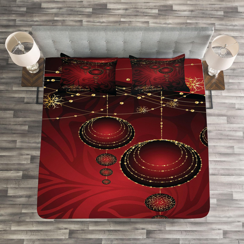 Traditional Polyester Coverlet, Queen Coverlet + 2 Shams