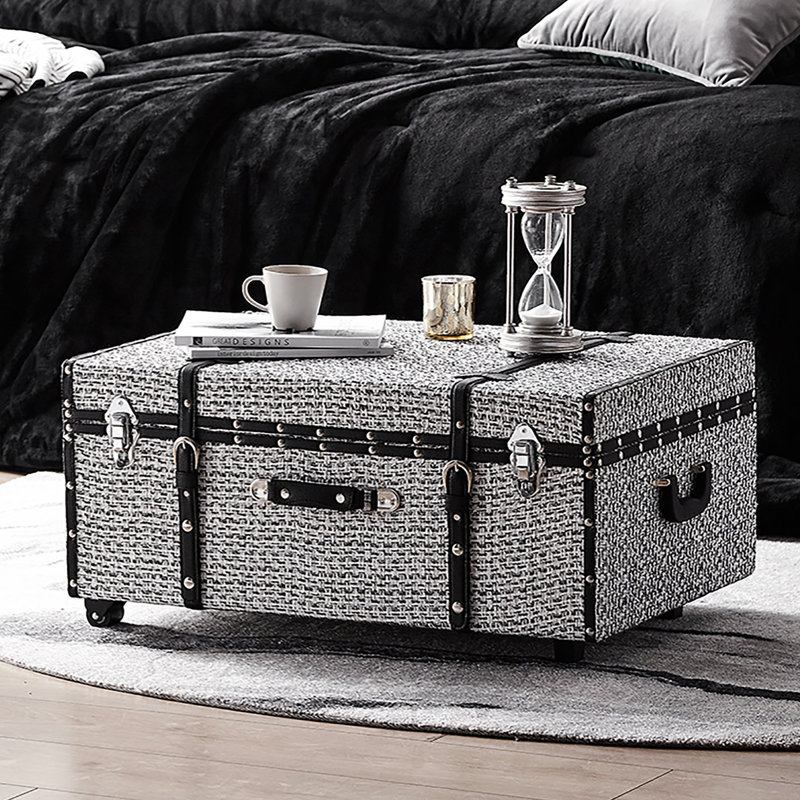 Accent Trunk in , Black/Gray, White/Black