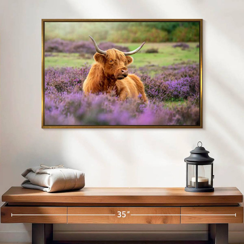 Highland Cow Paradise, Cadre flottant doré, 25 po x 17 po