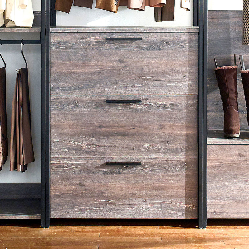 Advanced Walk-In Closet System For Efficient Clothing Organization