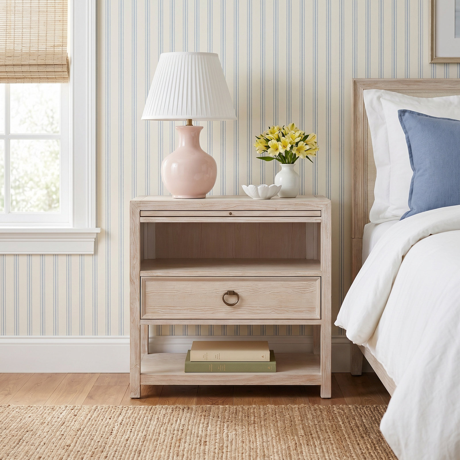 Caiya Oak Nightstand