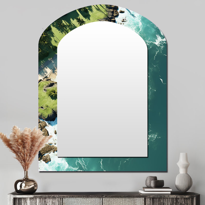 Vue aérienne de l'île tropicale I - miroir mural en arche côtière verte, 43 po x 33 po
