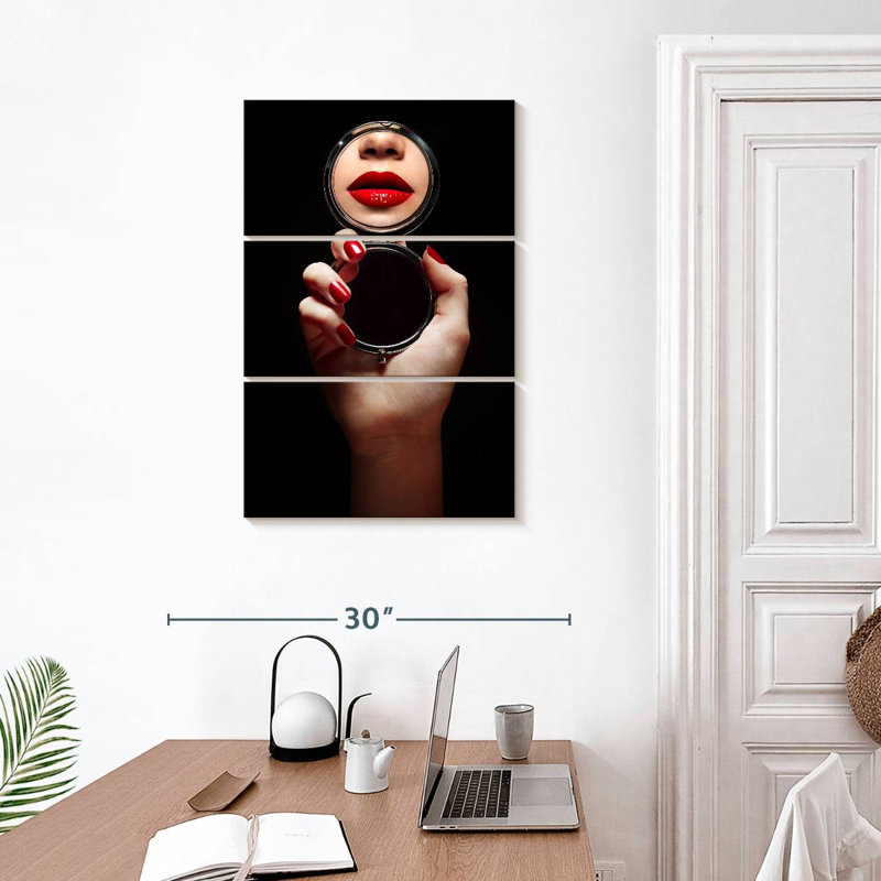 Shuttleworth Mirrored Lips, 32" H x 20" W