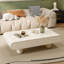 Table basse simple de style crème