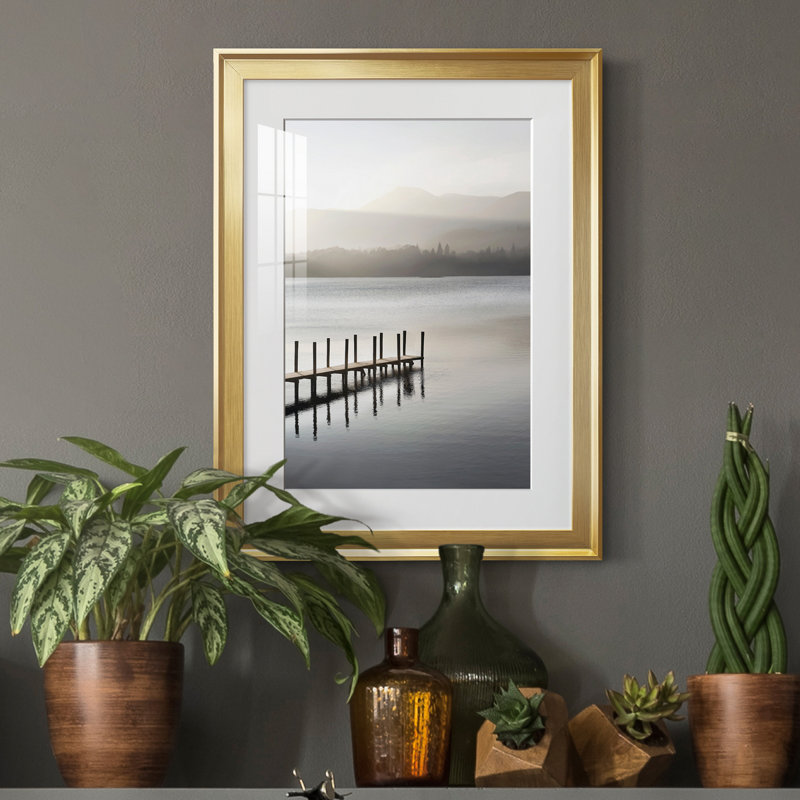 Dusky Dawn - Photographie avec cadre photo, Papier encadré doré, H 18,5 po x l 24,5 po x P 1,5 po, Blanc mat