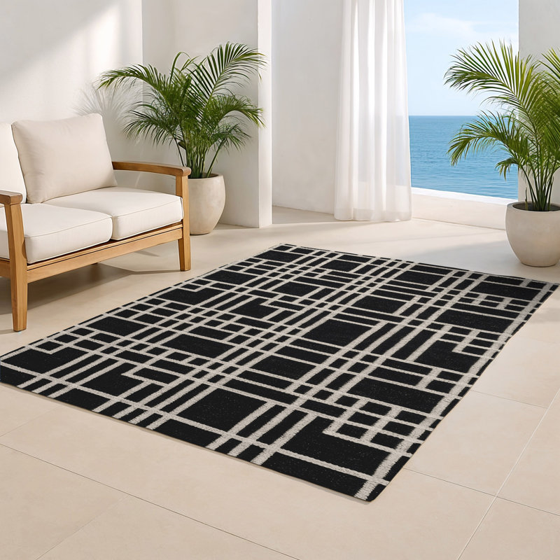 Trellis Gray Indoor and Outdoor Area Rug, Rectangle 8' x 10'