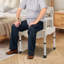 Chaise à hauteur ajustable pour usage domestique