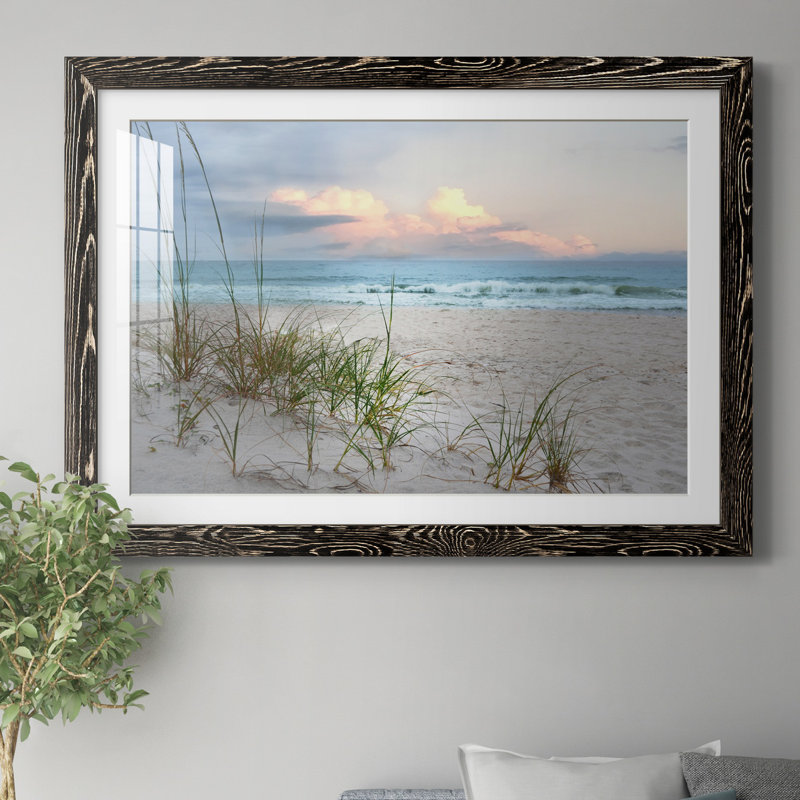 Beach Driftwood par J Paul - reproduction de cadre photo, Cadre noir, H 37,5 po x l 27,5 po x P 1,5 po