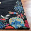 Tapis floral rouge / noir / bleu en laine / coton touffeté à la main Delmarco-2078577018