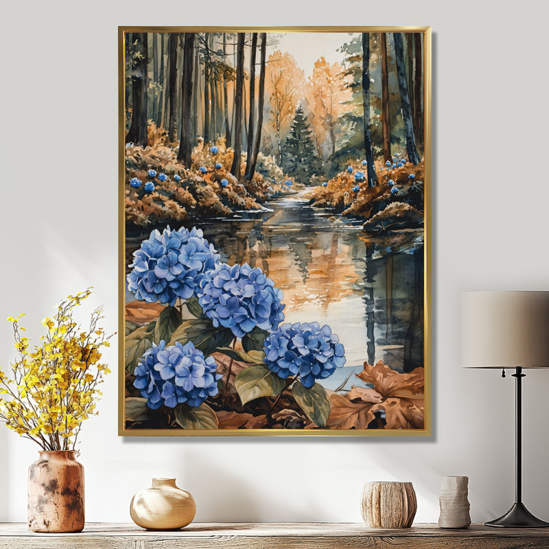 Gitika Hydrangeas By The Forest River I - Hydrangea Wall Art, Reproduction avec cadre flottant, H 20 po x l 12 po, Doré