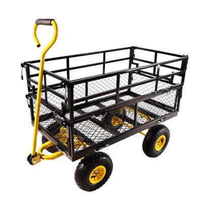 Les chariots de chariot de jardin facilitent le transport du bois de chauffage - jaune et noir