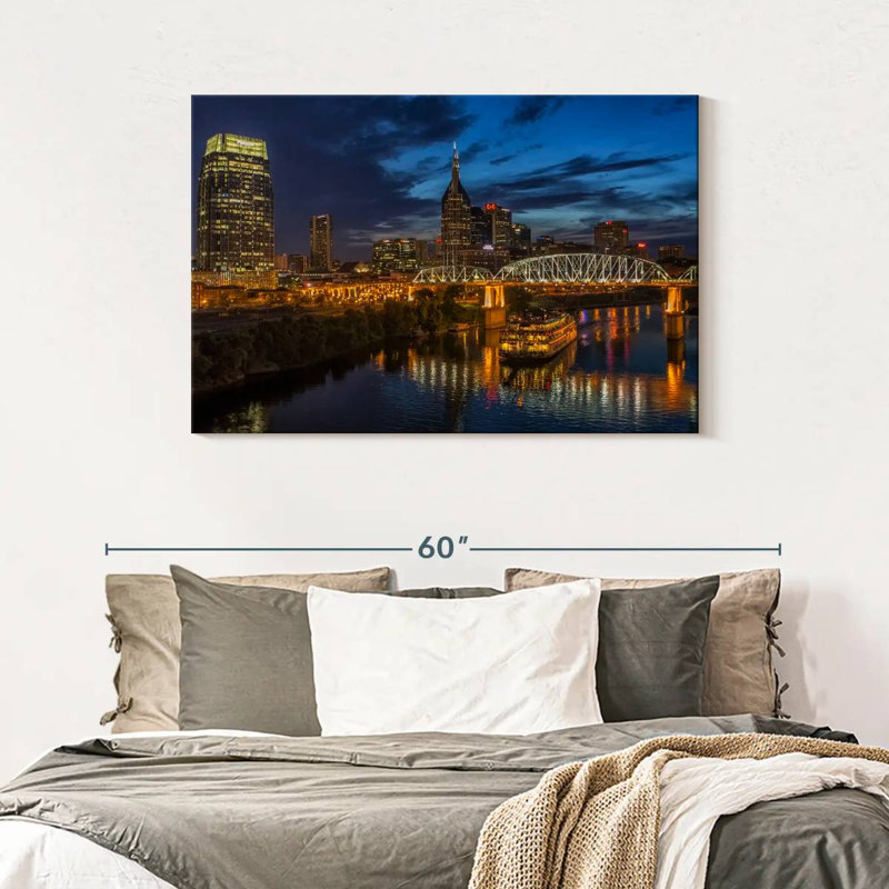 Rorry Nashville Night, 30" H x 45" W