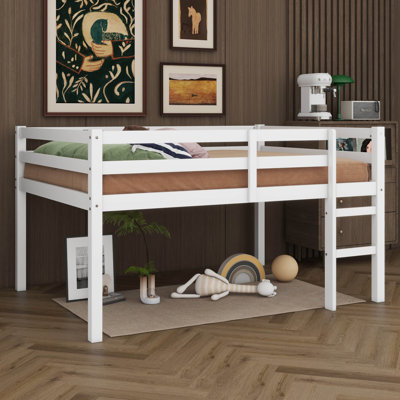 Lit mezzanine double avec échelle et garde-corps, cadre de lit bas avec espace de rangement, cadre de lit mezzanine en bois d'hévéa pour enfants adolescents