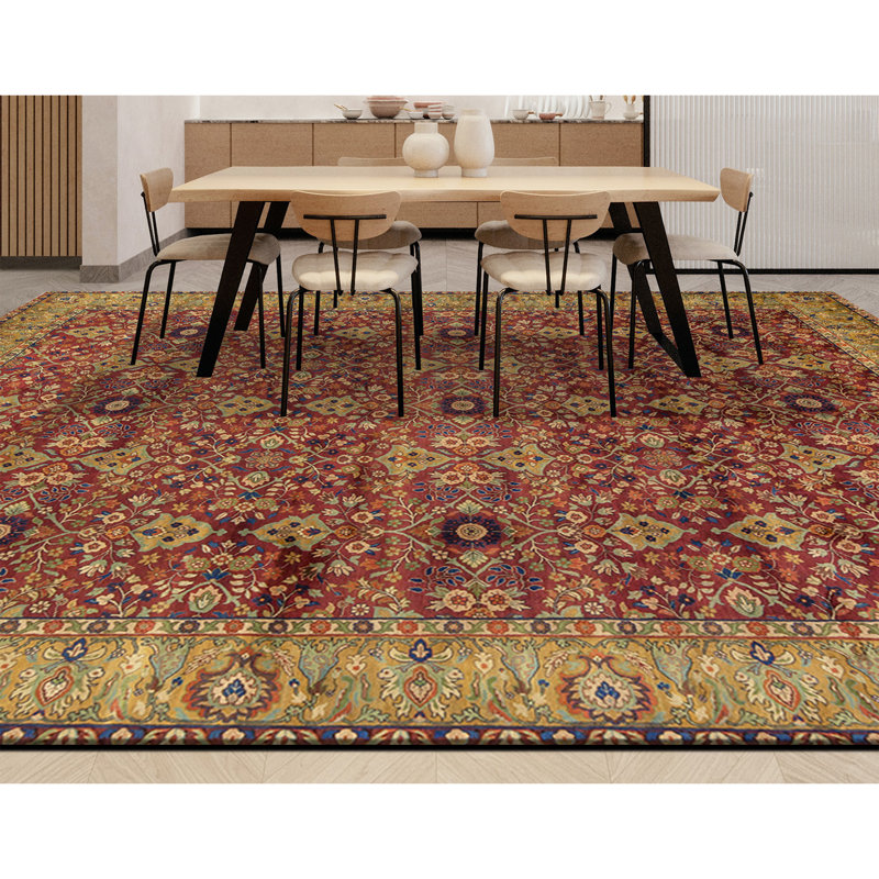 Tapis rouge et or de haute qualité noué à la main