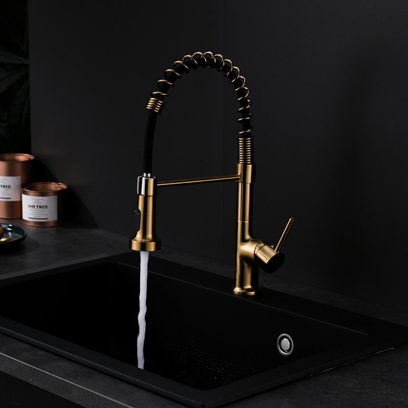 Robinet de cuisine contemporain doré avec segment rétractable, levier à poignée simple, rotation sur 360 °, bec arqué haut, robinet en céramique, unité commerciale en laiton