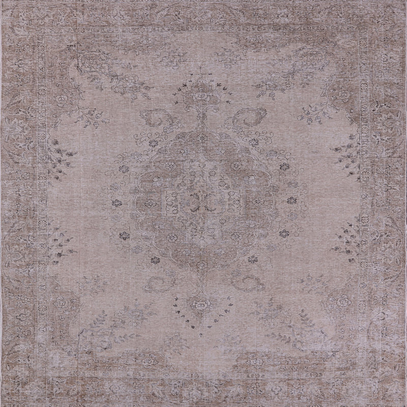 Tapis gris Rewind, Carré 8 pi