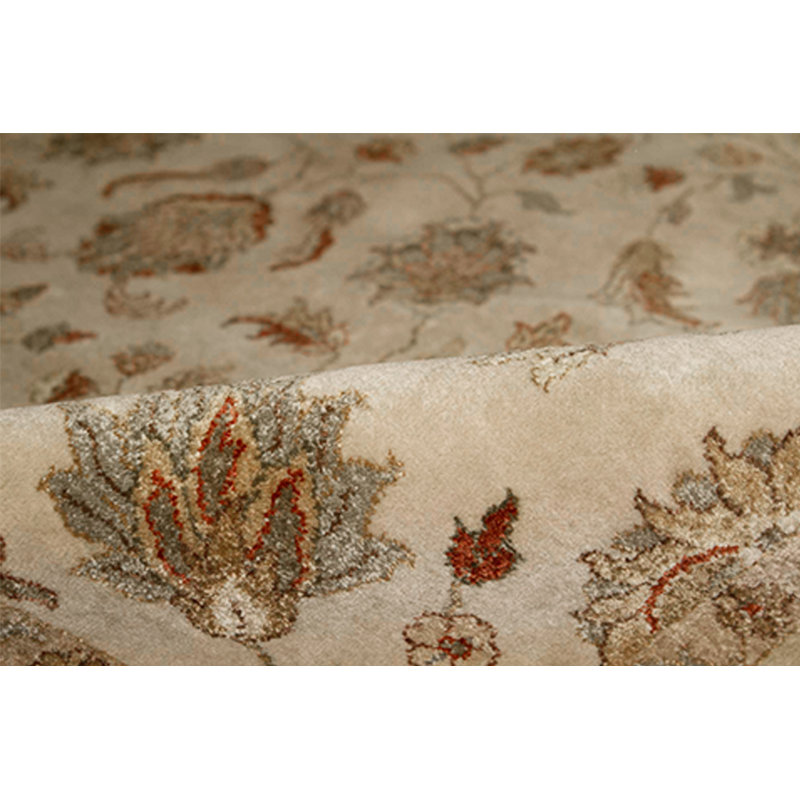 Wool Oriental Area Rug in Beige