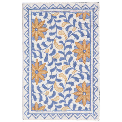 Chelsea Hand Hooked Wool Floral Rug