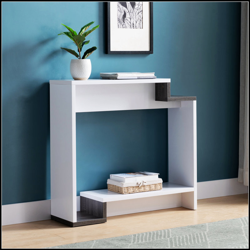 Console contemporaine avec deux tablettes ouvertes pour un rangement et une présentation polyvalents, parfaits pour les intérieurs modernes