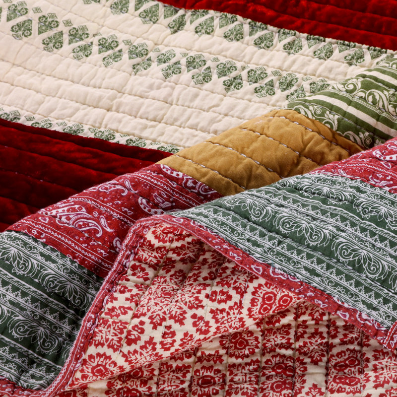 Marley Twin Reversible Cotton Quilt Set in Red and Plum