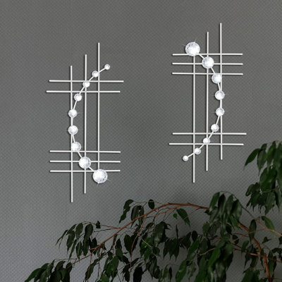 Install Abstract Wall Decorations