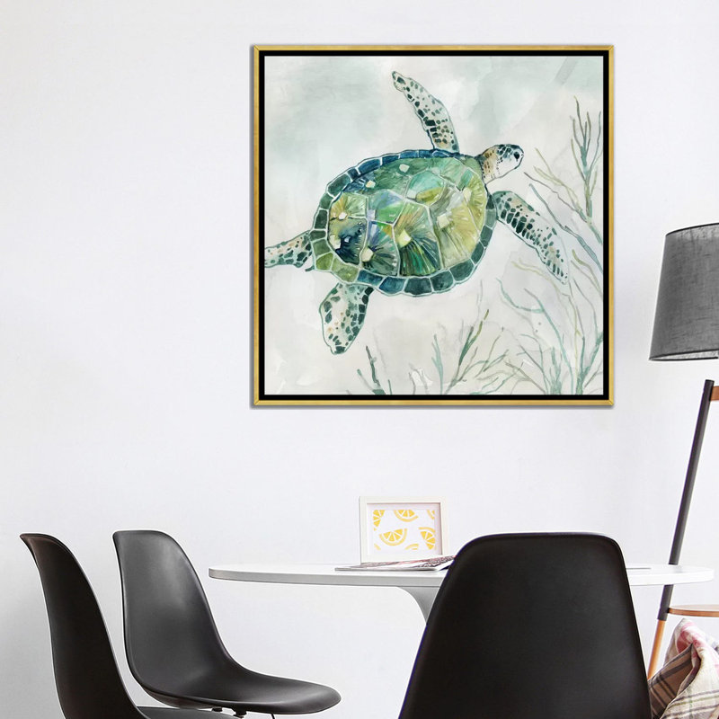 «Seaglass Turtle I» par Carol Robinson - reproduction, H 37 po x l 37 po x P 1,5 po, Toile encadrée d'or, Pas de tapis