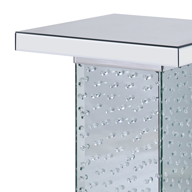 Table de bout, miroir et faux cristaux