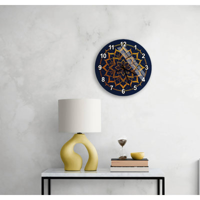 Horloge murale en verre trempé - art mandala doré sur fond bleu marine, horloge ronde silencieuse moderne, cadeau de pendaison de crémaillère unique pour la décoration intérieure