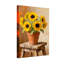 Plantes et fleurs tournesols dans un pot en terre cuite sur un tabouret en bois-1079922665
