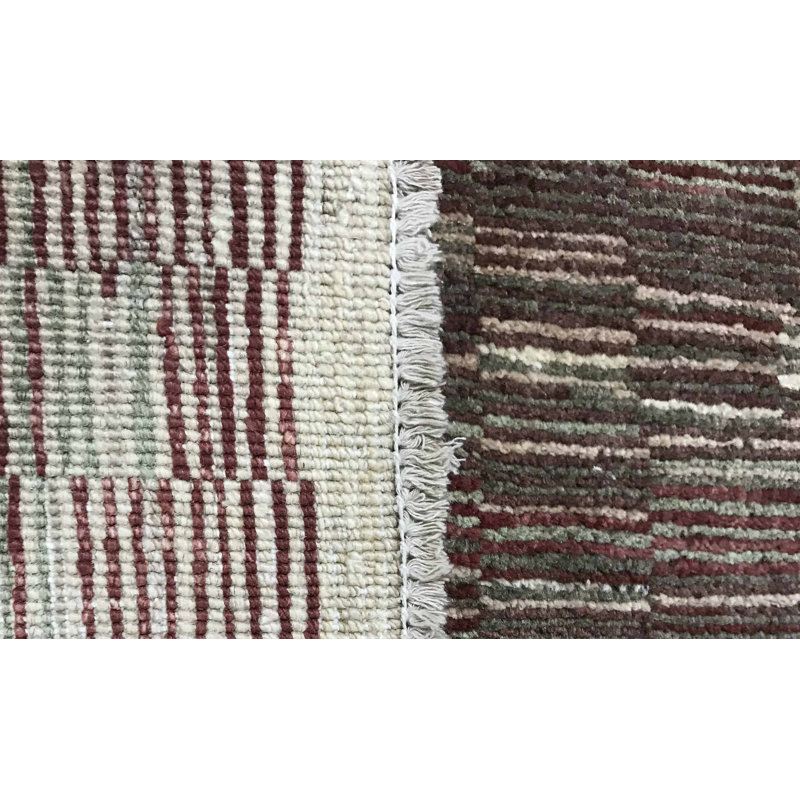 Hand-Knotted High-Quality Beige Area Rug