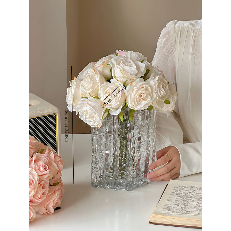 Arrangement de roses, Blanc
