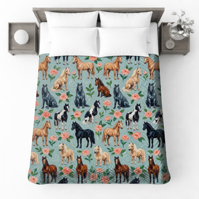 Couvre-lit matelassé Horses avec roses roses toutes tailles
