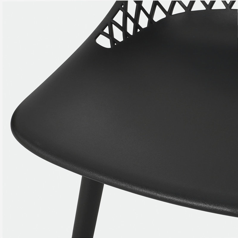 LILY CHAIR