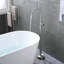 Bec de baignoire fixé au sol-109615870