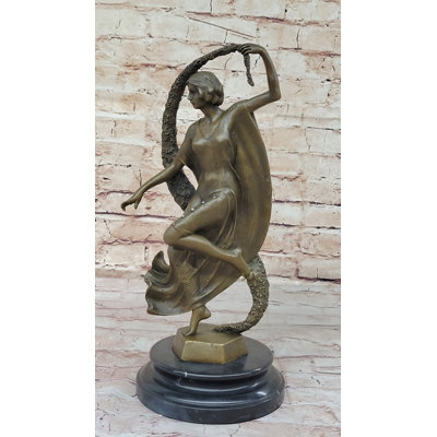 Figurines et sculptures Avryn