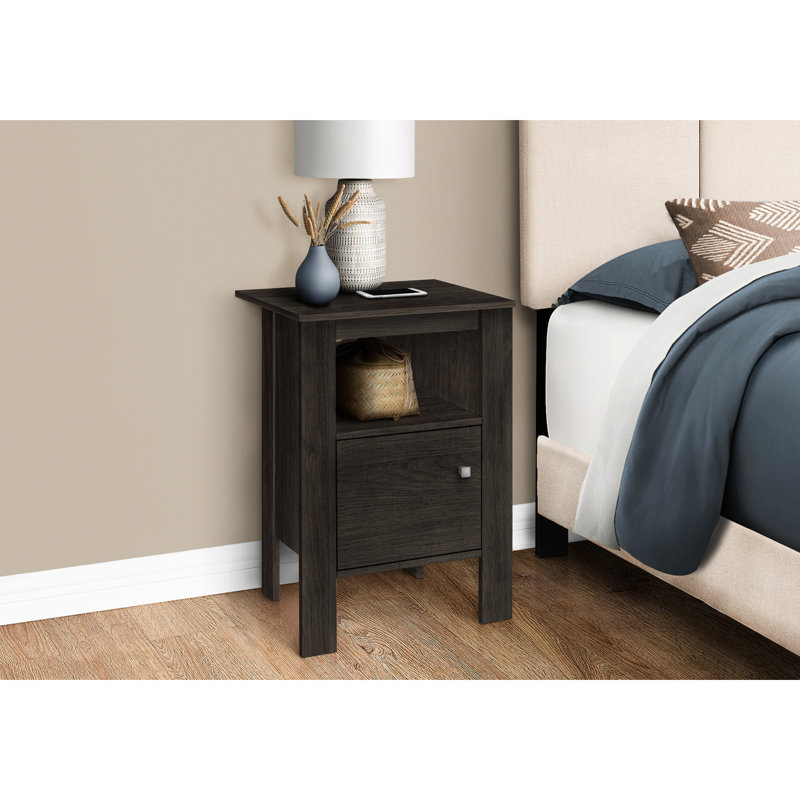 Table d'appoint en stratifié brun pour chambre à coucher - avec protecteurs de plancher et espace de rangement Modern Homes