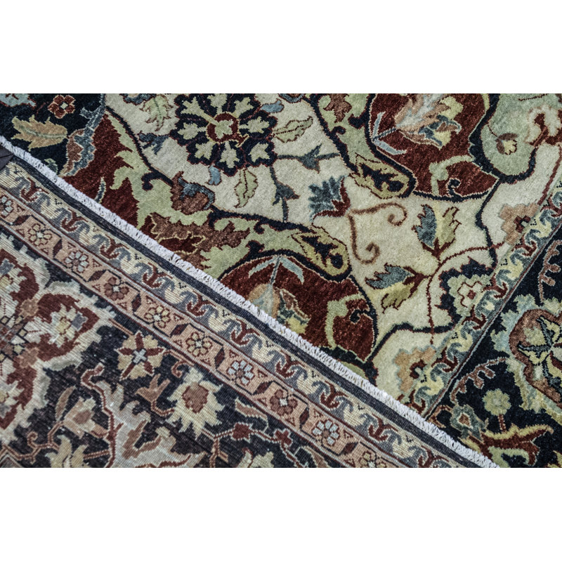 Tapis rouge et bleu noué à la main de haute qualité