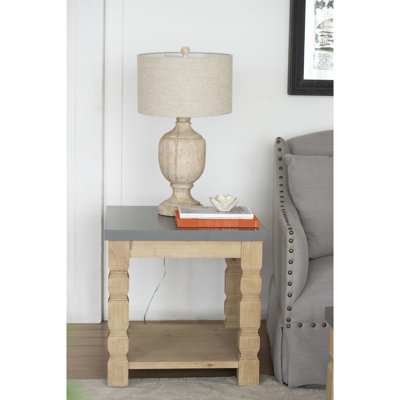 Table d'appoint rustique contemporaine, 23,8 x 23,8 x 24 po, surface en béton et cadre en bois élégant, maison moderne 23,8 x 23,8 x 24 po et structure
