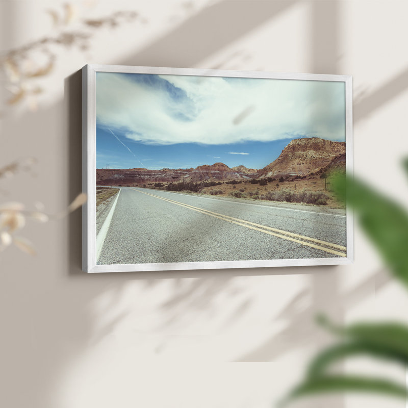 New Mexico Drive I - Impression encadrée - Restickable, H 16 po x l 20 po, Blanc