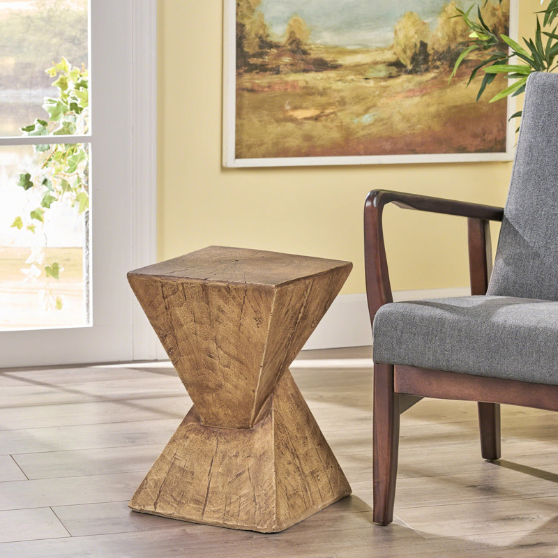 Table d'appoint en béton légère avec charme rustique peinte à la main pour salle de musique