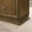 Table de chevet de style transitionnel noyer 1 pièce Table de chevet style transitionnel 2 tiroirs